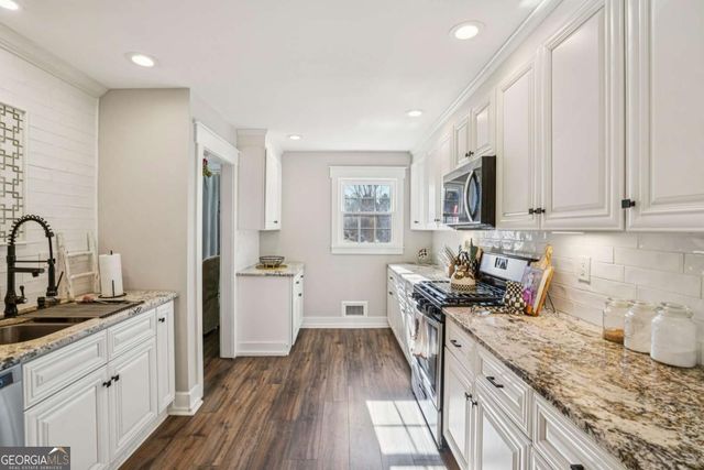 2382 Battle Forest Drive SW, Marietta, GA 30064