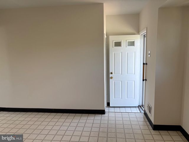 2302 N ALISTER DR, Wilmington, DE 19808