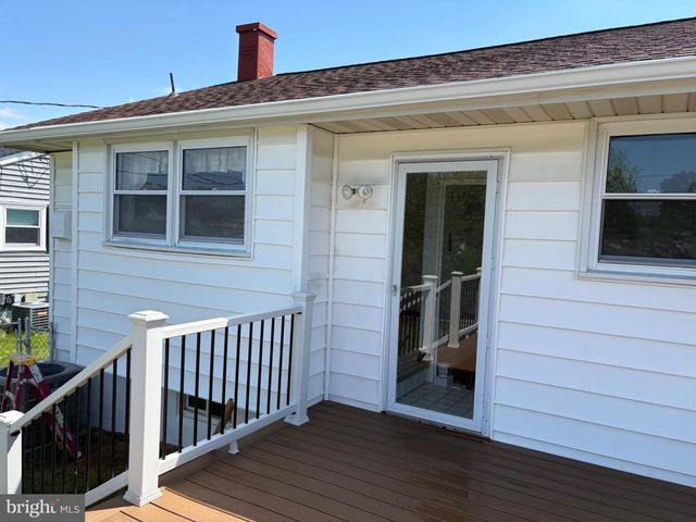 2302 N ALISTER DR, Wilmington, DE 19808