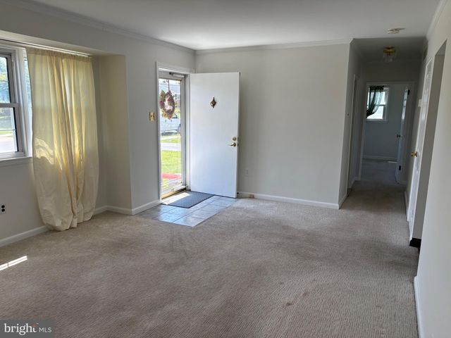 2302 N ALISTER DR, Wilmington, DE 19808