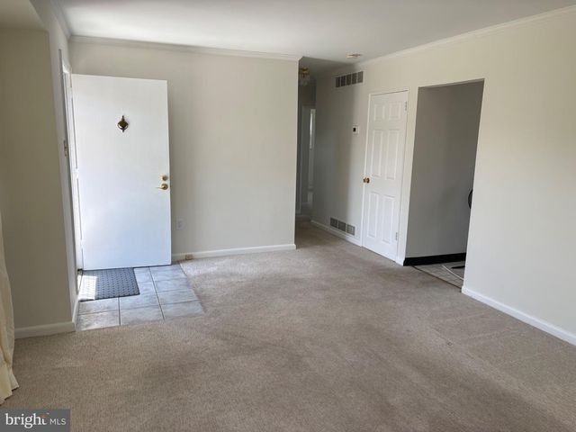 2302 N ALISTER DR, Wilmington, DE 19808