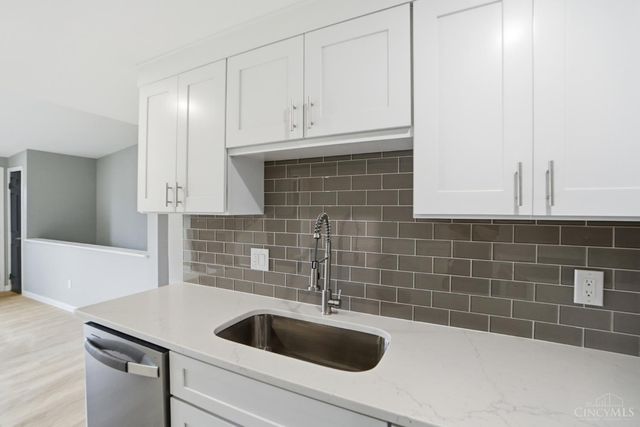 8050 Halyard Court, Deerfield Twp., OH 45039