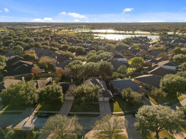 27115 Kendal Ridge Lane, Cypress, TX 77433