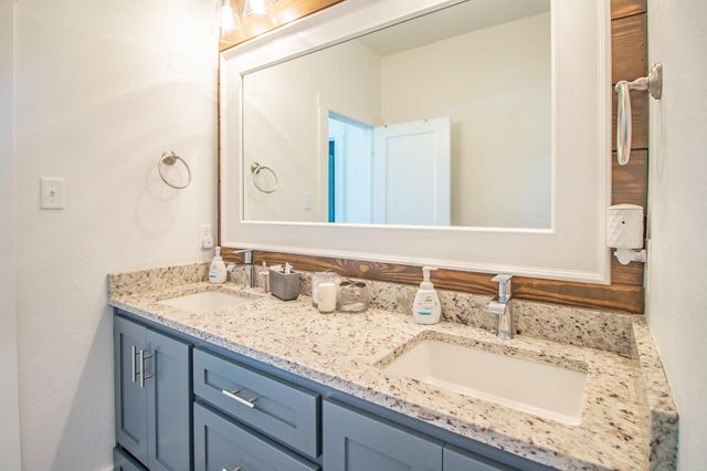11203 Granby Avenue, Lubbock, TX 79424