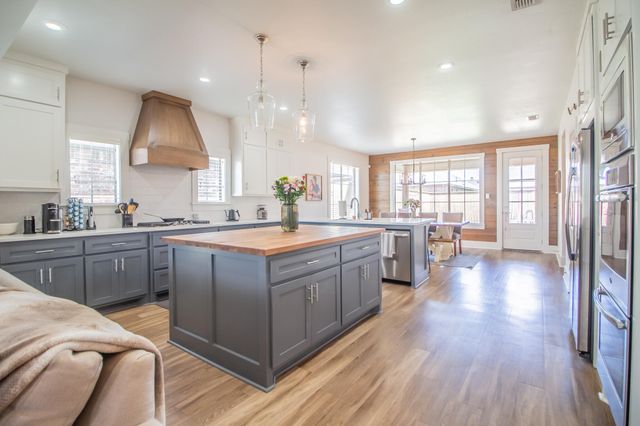 11203 Granby Avenue, Lubbock, TX 79424