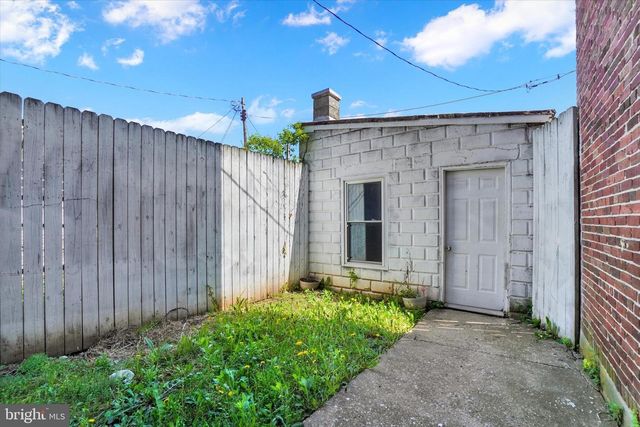 41 N WEST ST, York, PA 17401