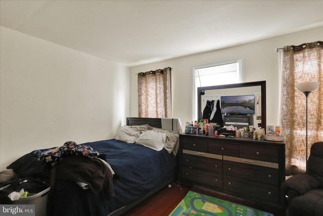 20 N 7TH ST, Columbia, PA 17512