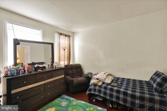 20 N 7TH ST, Columbia, PA 17512