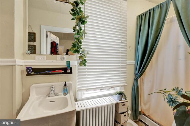 20 N 7TH ST, Columbia, PA 17512