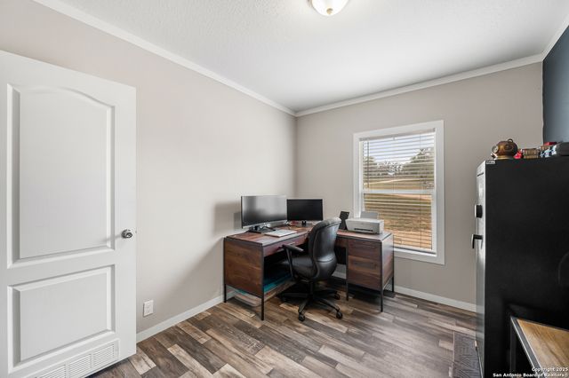 1145 Postert Lane, Floresville, TX 78114