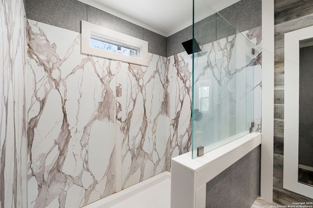 1145 Postert Lane, Floresville, TX 78114