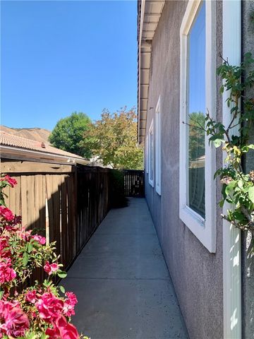 34209 Sherwood, Yucaipa, CA 92399