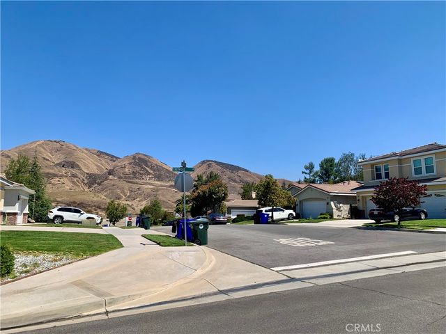 34209 Sherwood, Yucaipa, CA 92399