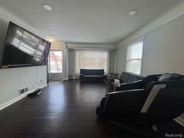 19806 Shady Lane Avenue, St. Clair Shores, MI 48080