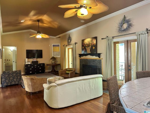 559 WOODBRIDGE TRACE, Chelsea, AL 35043