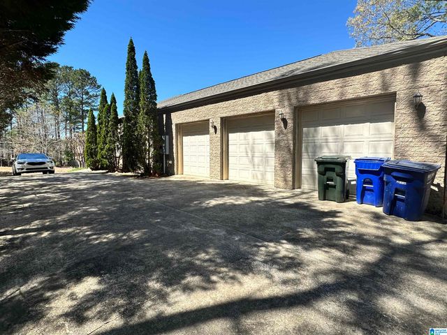 559 WOODBRIDGE TRACE, Chelsea, AL 35043