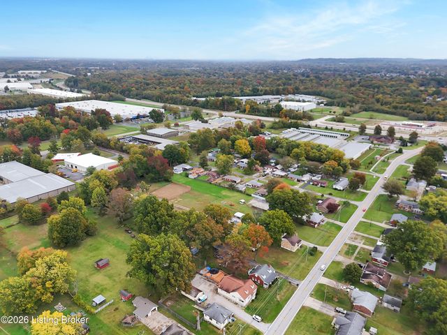 7601 Greenwood Rd, Louisville, KY 40258