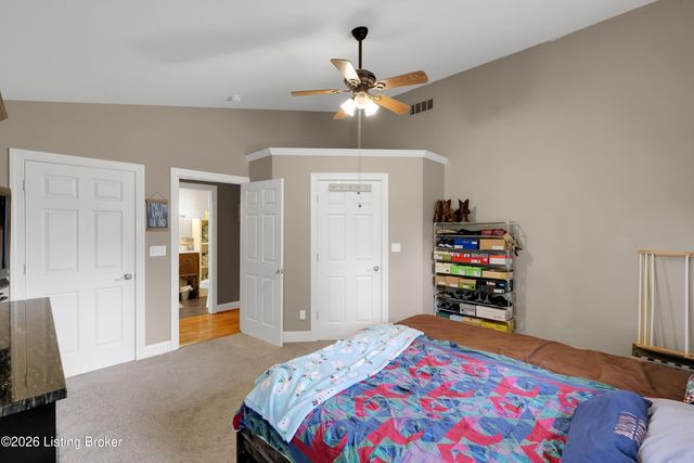 7601 Greenwood Rd, Louisville, KY 40258