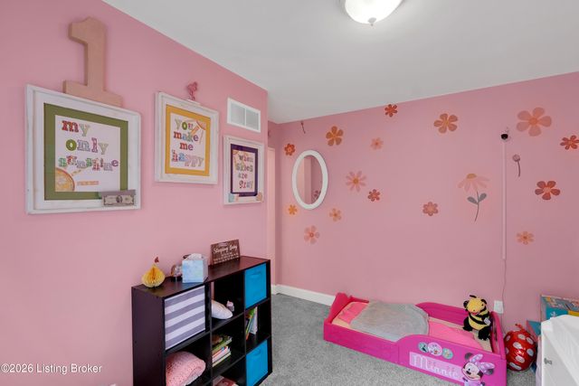 7601 Greenwood Rd, Louisville, KY 40258