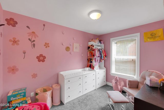 7601 Greenwood Rd, Louisville, KY 40258
