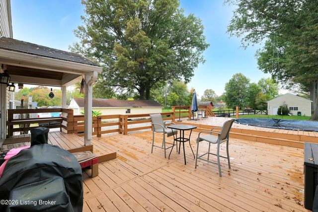 7601 Greenwood Rd, Louisville, KY 40258