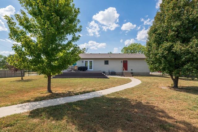 11967 SW 99th St, Augusta, KS 67010
