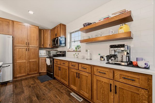11967 SW 99th St, Augusta, KS 67010