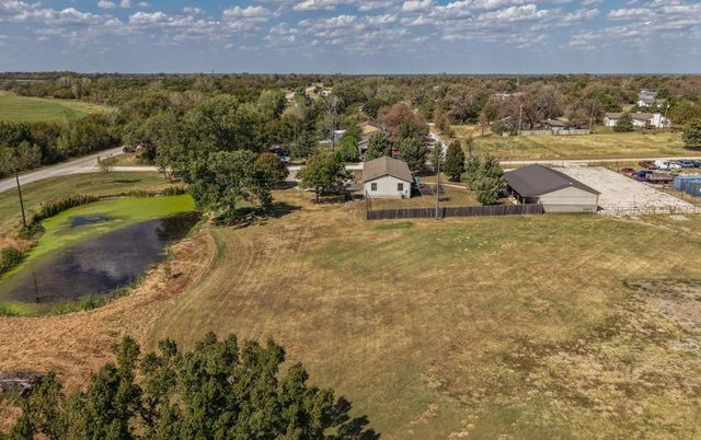 11967 SW 99th St, Augusta, KS 67010