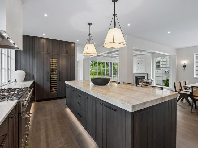 5945 Saint Johns Avenue, Edina, MN 55424