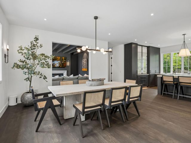 5945 Saint Johns Avenue, Edina, MN 55424