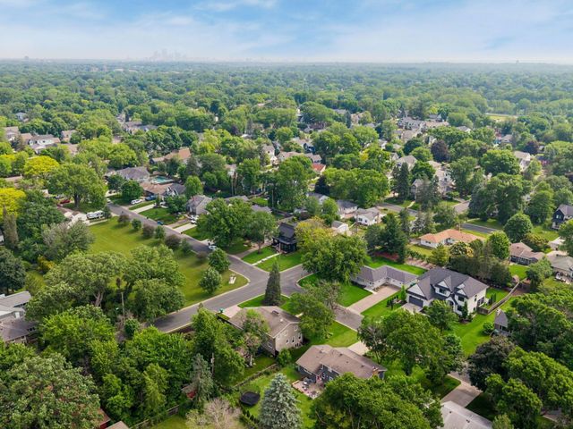 5945 Saint Johns Avenue, Edina, MN 55424