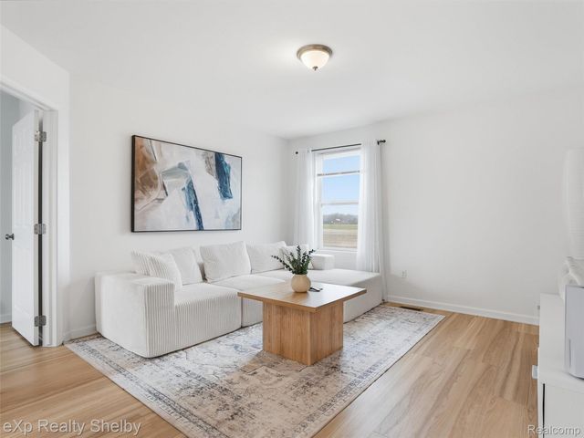 51435 Water Mark Drive, Macomb Township, MI 48042