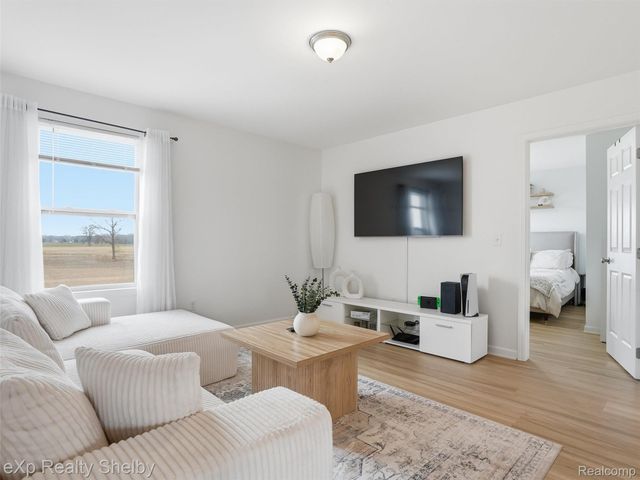 51435 Water Mark Drive, Macomb Township, MI 48042