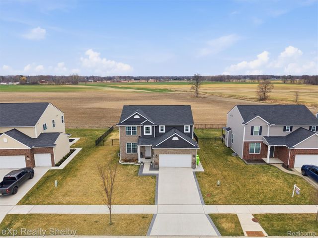 51435 Water Mark Drive, Macomb Township, MI 48042