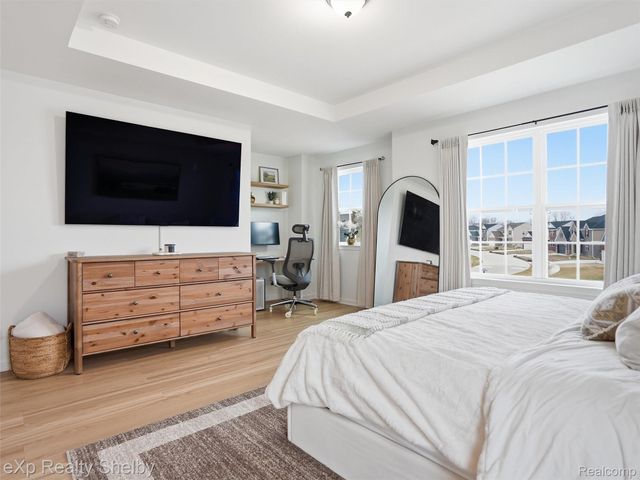 51435 Water Mark Drive, Macomb Township, MI 48042