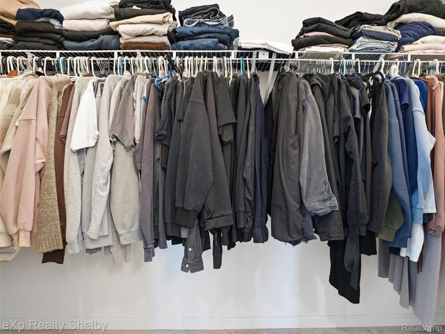 51435 Water Mark Drive, Macomb Township, MI 48042