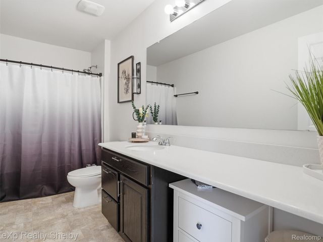 51435 Water Mark Drive, Macomb Township, MI 48042