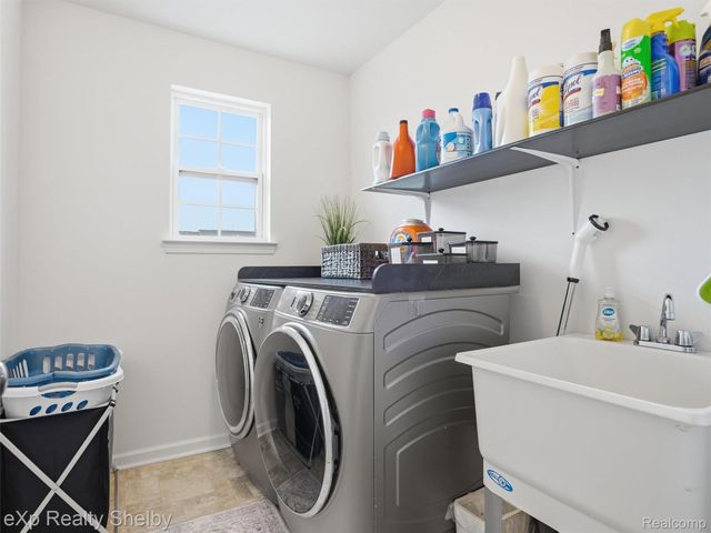 51435 Water Mark Drive, Macomb Township, MI 48042