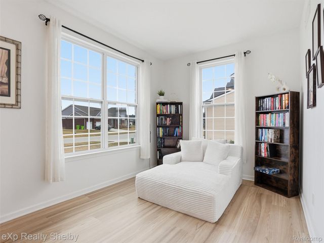 51435 Water Mark Drive, Macomb Township, MI 48042