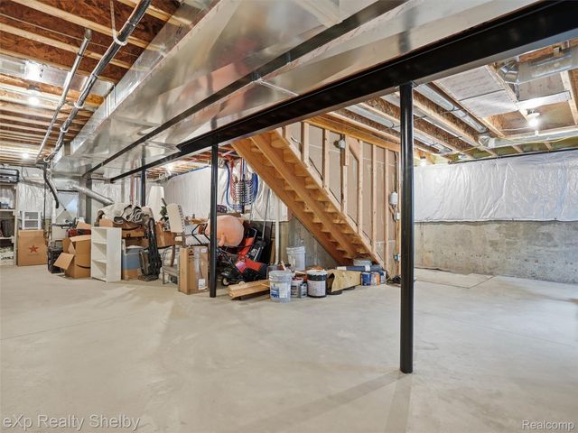 51435 Water Mark Drive, Macomb Township, MI 48042