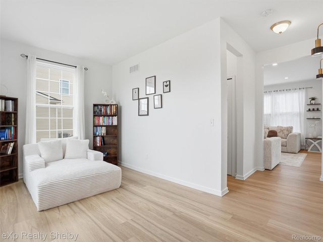 51435 Water Mark Drive, Macomb Township, MI 48042