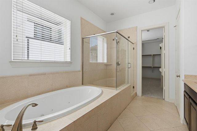 2027 Fannin Station, Houston, TX 77045