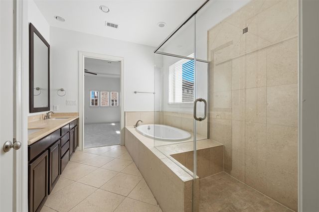 2027 Fannin Station, Houston, TX 77045