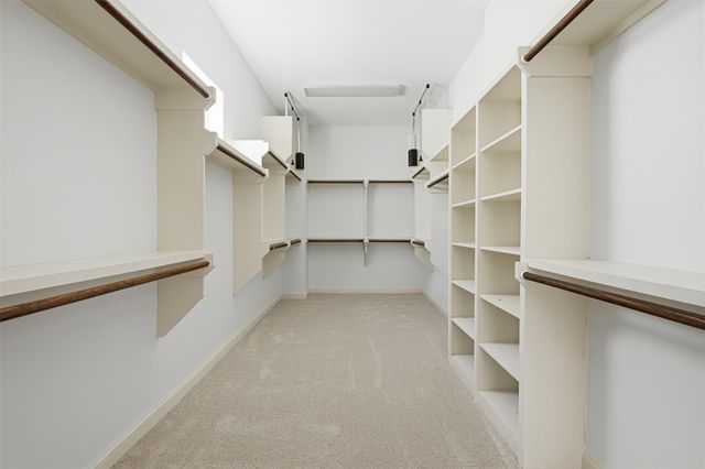 2027 Fannin Station, Houston, TX 77045