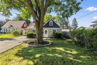 630 Westowne AVENUE, Waukesha, WI 53188