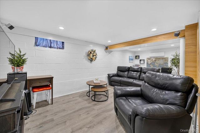 33 Terrace Avenue, Suffern, NY 10901