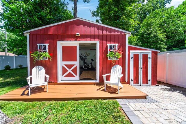 33 Terrace Avenue, Suffern, NY 10901