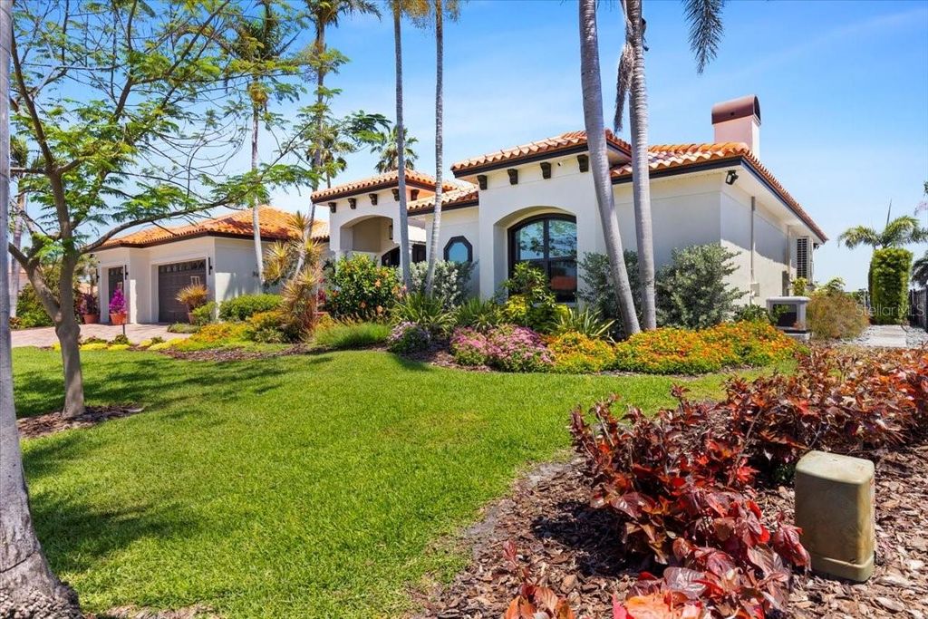 2012 CAROLINA CIRCLE NE, St Petersburg, FL 33703