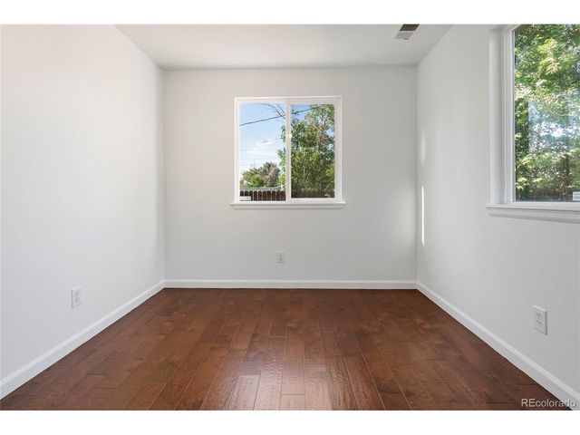 5371 Julian St, Denver, CO 80221