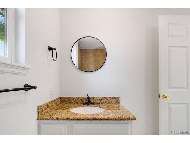 5371 Julian St, Denver, CO 80221